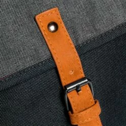 New Rebels ® Creek Big Flap Black III | Schoudertas -reis winkel new rebels creek big flap black iii schoudertas 2