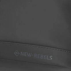 New Rebels Daley Rugzak 13L Zwart Waterafstotend -reis winkel new rebels daley rugzak 13l zwart waterafstotend 2