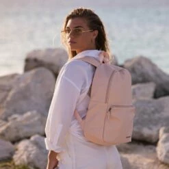 New Rebels ® Harper 2 - Rugzak - Laptoptas - Rugtas - 11 Liter - Roze -reis winkel new rebels harper 2 rugzak laptoptas rugtas 11 lit 11