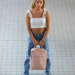 New Rebels ® Harper3- Rugtas - Waterafstotend - Laptoptas 14 Inch -12 Liter - Waterproof Rugzak -Oud Roze 13 New Rebels ® Harper3- Rugtas - Waterafstotend - Laptoptas 14 Inch -12 Liter - Waterproof Rugzak -Oud Roze -reis winkel new rebels harper 3 rugtas waterafstotend laptopta 11