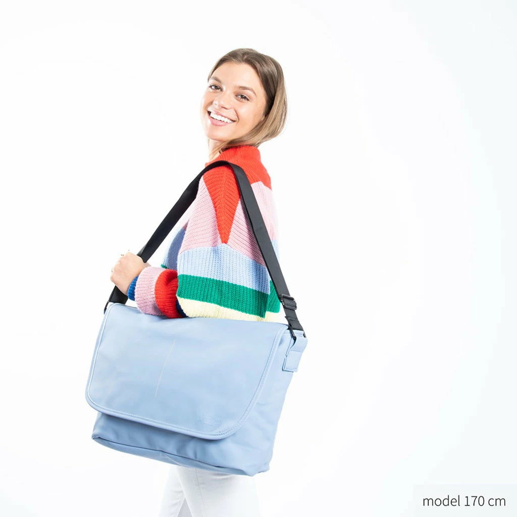 New Rebels ® MartA4 Flapover Taupe VIII | Schoudertas 10 New Rebels ® MartA4 Flapover Taupe VIII | Schoudertas - Afbeelding 8