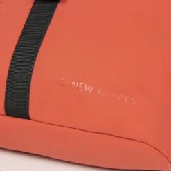 New Rebels ® Mart - Rolltop - Rugzak - Waterafstotend - Orange - Small II - Rugtas 16 New Rebels ® Mart - Rolltop - Rugzak - Waterafstotend - Orange - Small II - Rugtas -reis winkel new rebels mart rolltop rugzak waterafstotend oran 4