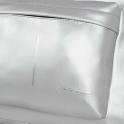 New Rebels ® Mart - Rugtas - Waterafstotend -Rugzak - Metallic Silver 16 New Rebels ® Mart - Rugtas - Waterafstotend -Rugzak - Metallic Silver -reis winkel new rebels mart rugtas waterafstotend rugzak metal 4