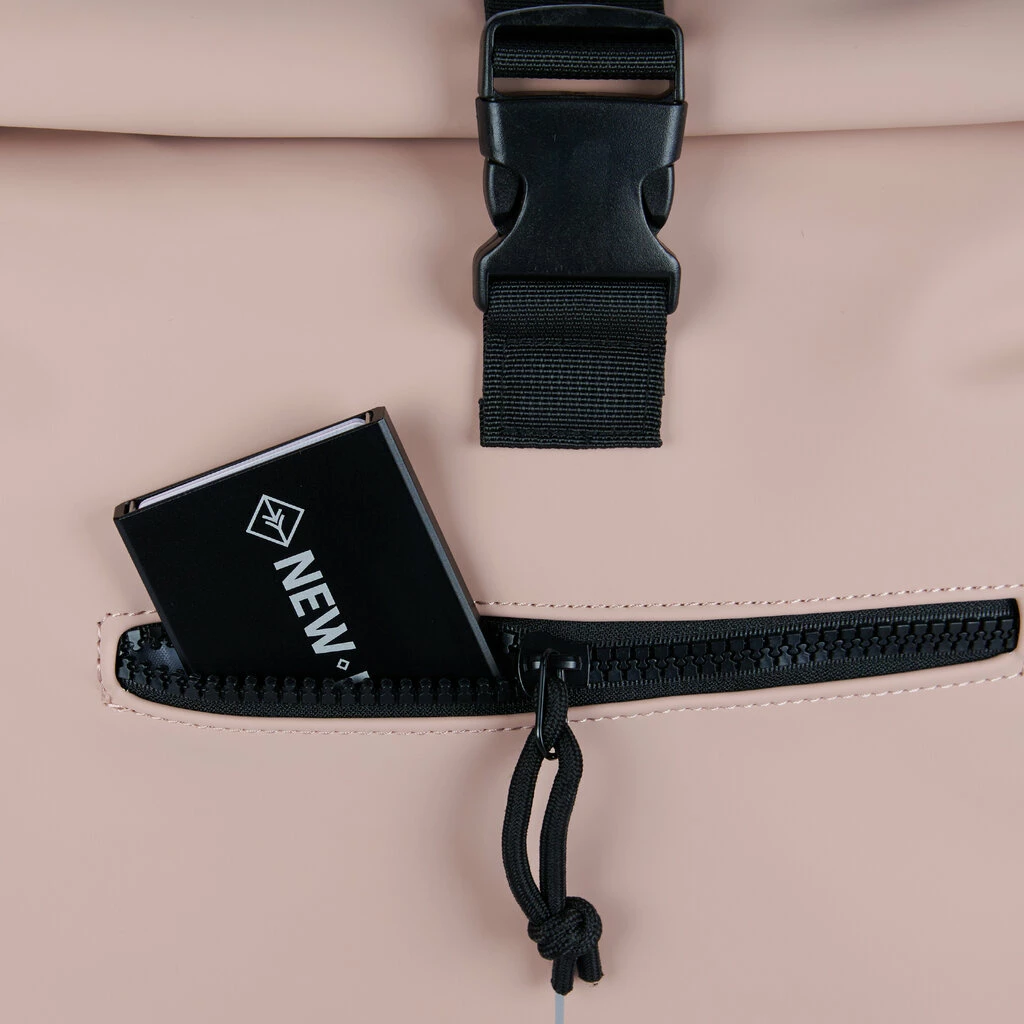 New RebelsMartRugzak 16L Oud Roze Rolltop Waterafstotend 6 New RebelsMartRugzak 16L Oud Roze Rolltop Waterafstotend - Afbeelding 4