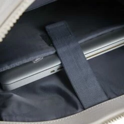 New Rebels Backham New York Taupe Beige 19L Rolltop Rugzak Waterafstotend Laptop 15.6 -reis winkel new rebels new rebels backham new york taupe beige 3