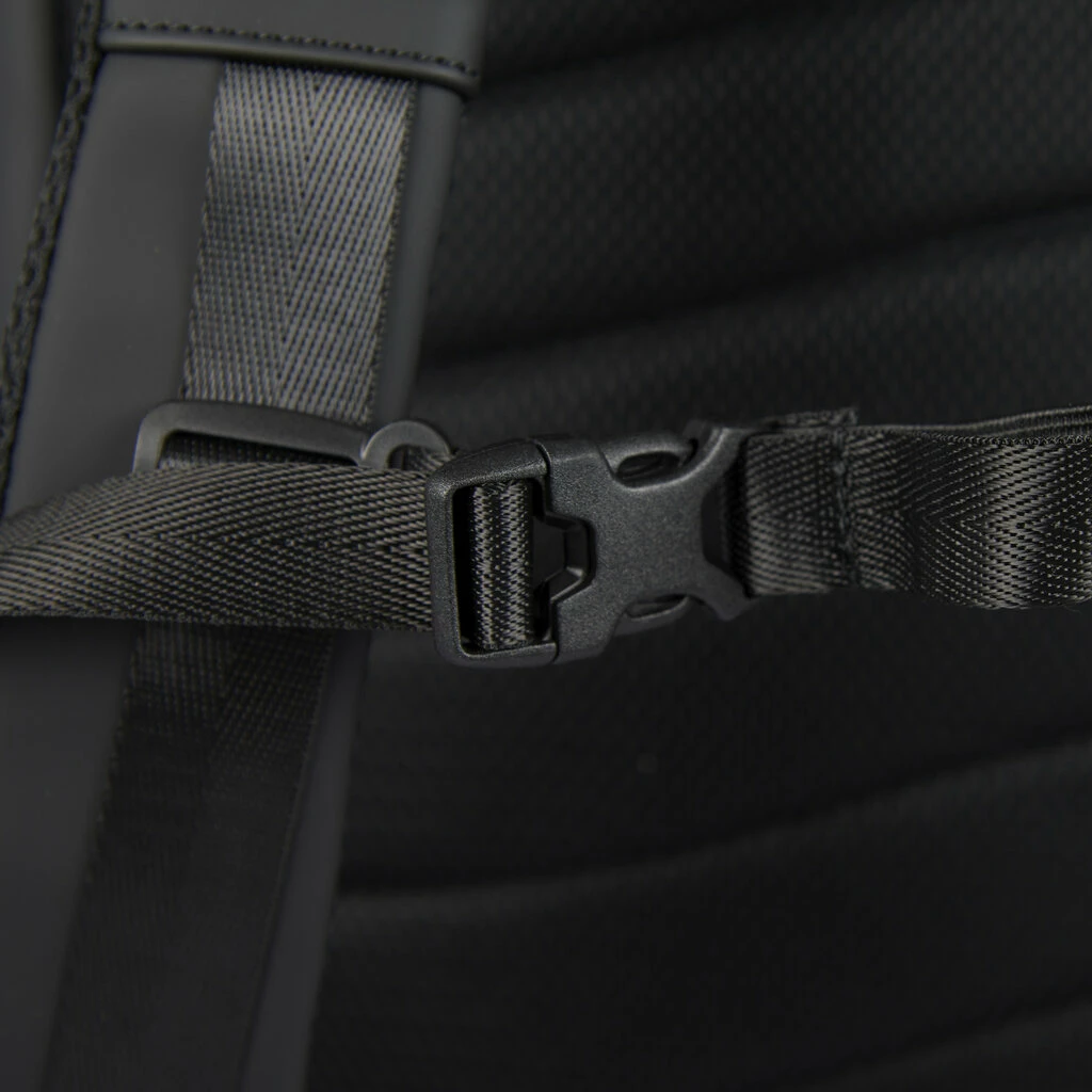 New Rebels Julan Eugene Rugzak 12L Zwart Waterafstotend 9 New Rebels Julan Eugene Rugzak 12L Zwart Waterafstotend - Afbeelding 7