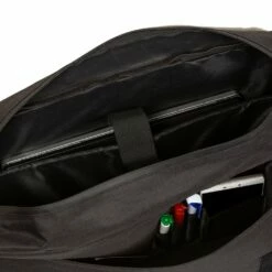 New Rebels ® Solar 25 - Medium SchoudertasA5 - Crossbodytas Met Flap - Zwart 12 New Rebels ® Solar 25 - Medium SchoudertasA5 - Crossbodytas Met Flap - Zwart -reis winkel new rebels solar 25 medium schoudertas a5 crossbod 10