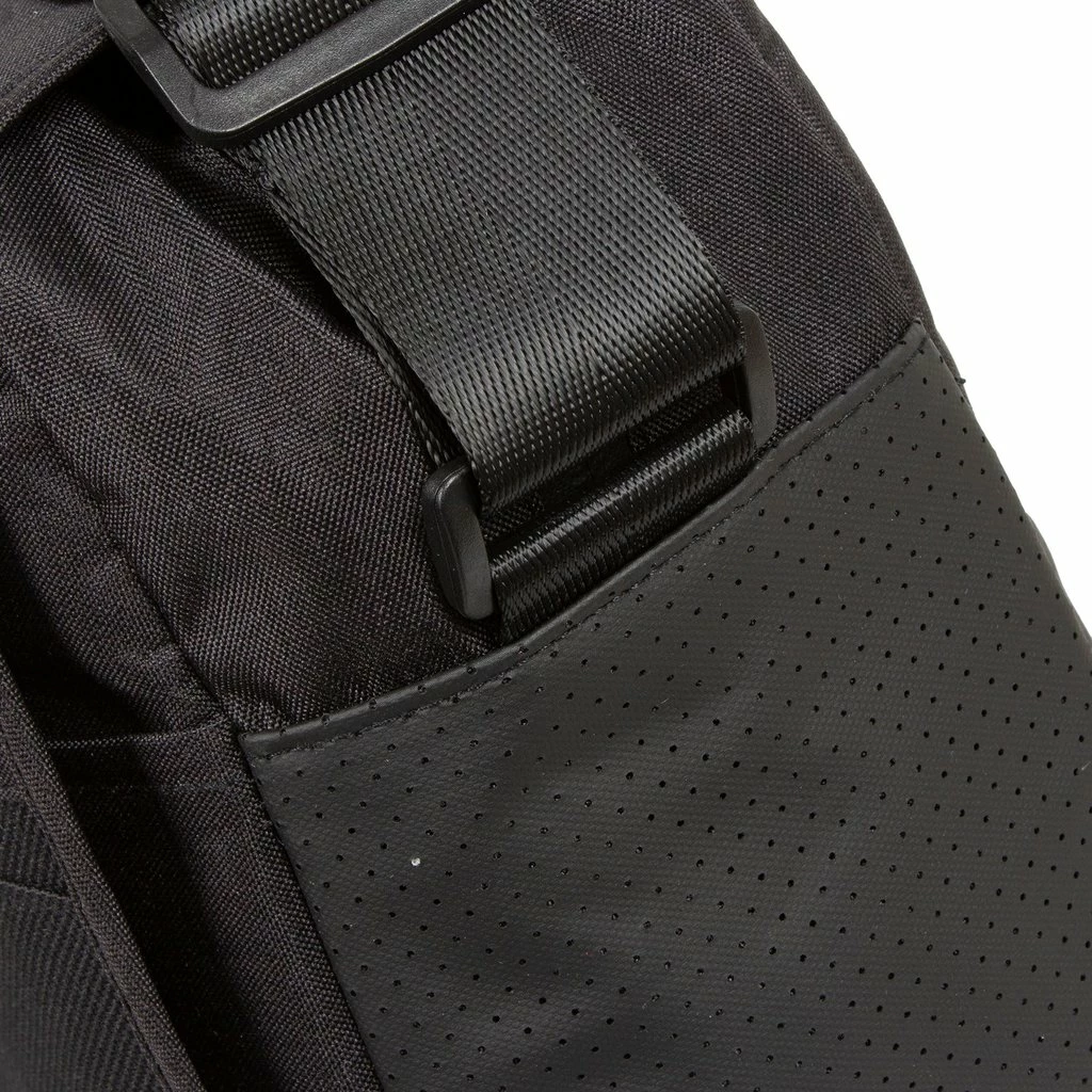 New Rebels ® Solar 25 - Medium SchoudertasA5 - Crossbodytas Met Flap - Zwart 7 New Rebels ® Solar 25 - Medium SchoudertasA5 - Crossbodytas Met Flap - Zwart - Afbeelding 5