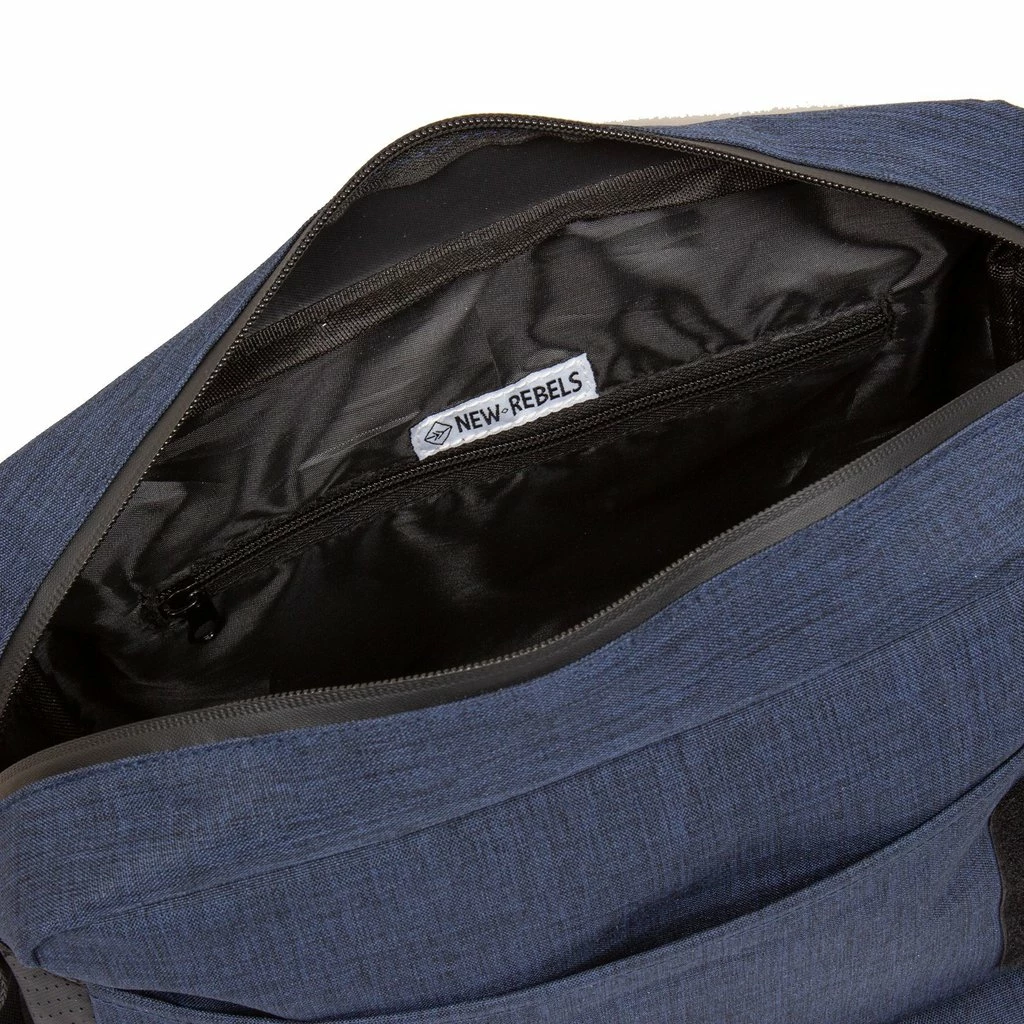 New Rebels ® Solar 25 - Medium SchoudertasA5 - Crossbodytas Met Flap - Shadow Blue 6 New Rebels ® Solar 25 - Medium SchoudertasA5 - Crossbodytas Met Flap - Shadow Blue - Afbeelding 4