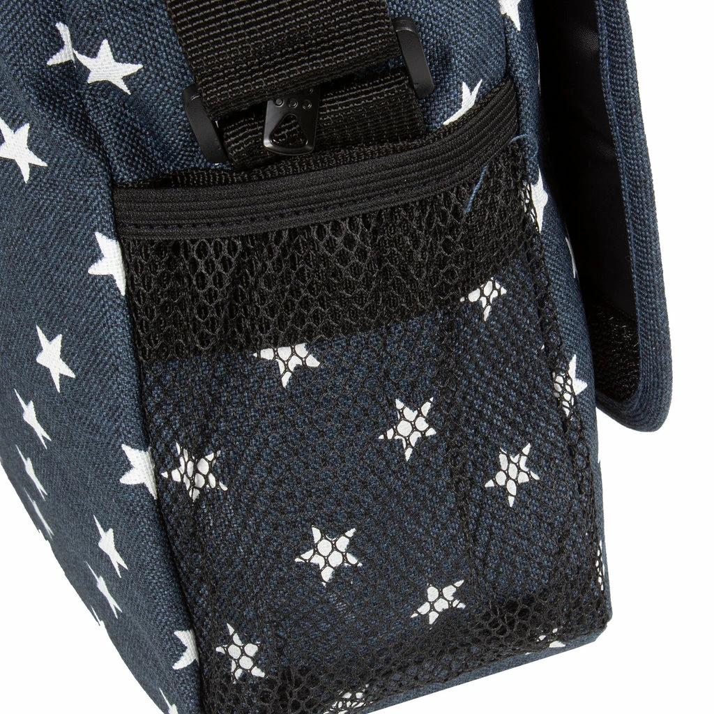 New Rebels ® Star25 - Medium SchoudertasA5 - Crossbodytas Met Flap-A5 Blue With Stars 7 New Rebels ® Star25 - Medium SchoudertasA5 - Crossbodytas Met Flap-A5 Blue With Stars - Afbeelding 5