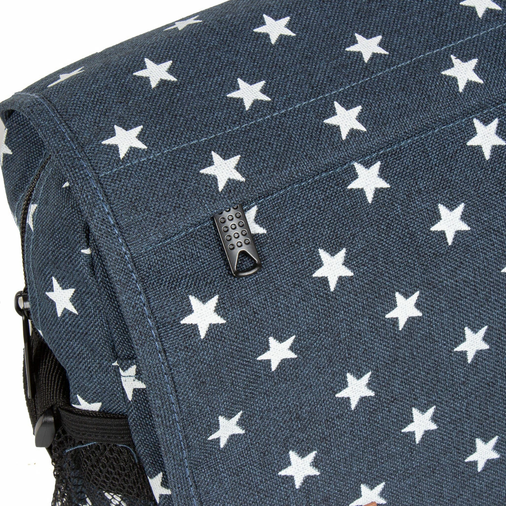 New Rebels ® Star25 - Medium SchoudertasA5 - Crossbodytas Met Flap-A5 Blue With Stars 9 New Rebels ® Star25 - Medium SchoudertasA5 - Crossbodytas Met Flap-A5 Blue With Stars - Afbeelding 7