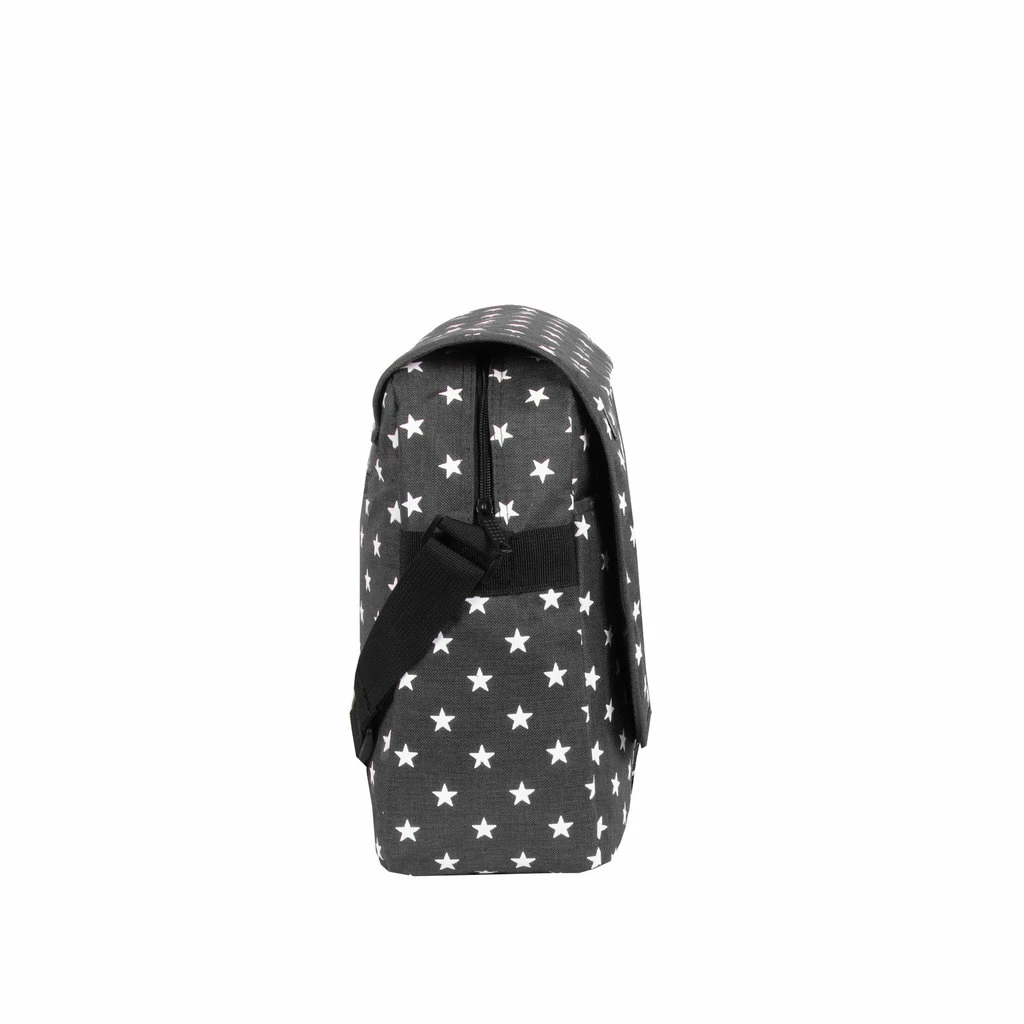 New Rebels ® Star26 - Medium SchoudertasA5 - Crossbodytas Met Flap - Black With Stars 4 New Rebels ® Star26 - Medium SchoudertasA5 - Crossbodytas Met Flap - Black With Stars - Afbeelding 2