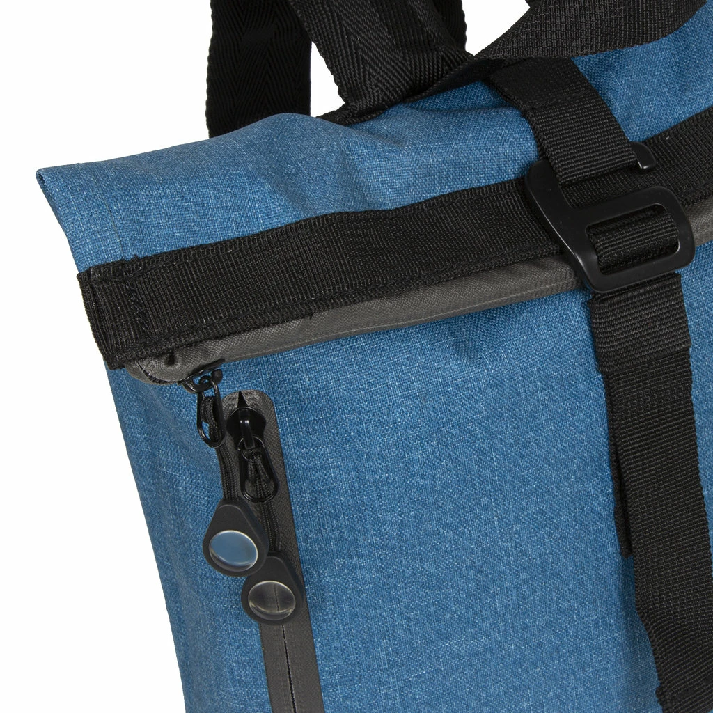 New Rebels ® Vepo - Rolltop - Regenbestendig - Waterdicht- Waterproof- Small 7 L - Rugtas - Rugzak - New Blue 4 New Rebels ® Vepo - Rolltop - Regenbestendig - Waterdicht- Waterproof- Small 7 L - Rugtas - Rugzak - New Blue - Afbeelding 2
